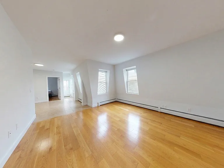 12 Creighton St #3 — Photo 11