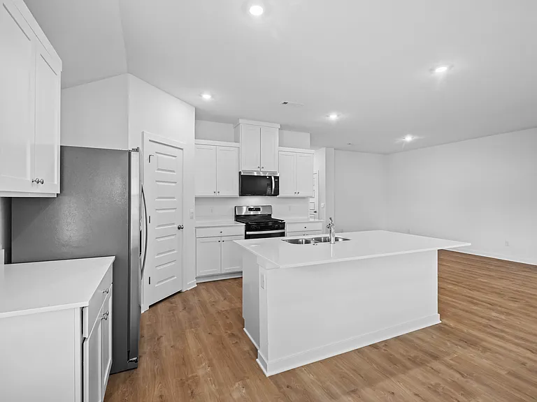523 Nevada St — Photo 9