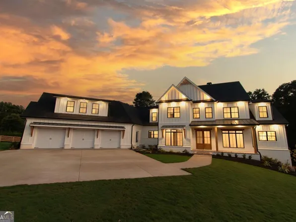 7915 E Cherokee Dr, Canton, GA 30115