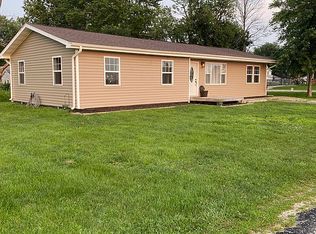 124 N Orchard St, Oreana, IL 62554