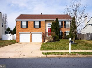 14 Elsworth Dr, Sicklerville, NJ 08081