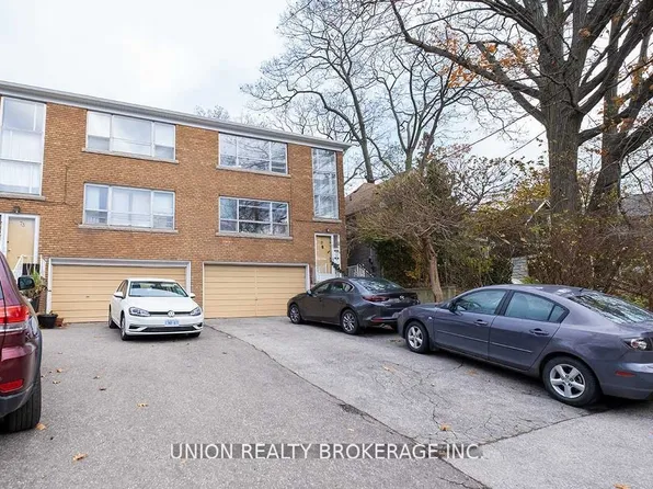 71 Kenilworth Ave, Toronto, ON M4L 3S4