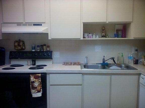 2nd image of 19505 Quesada Ave Unit Nn201