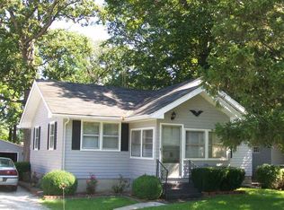 1518 Grove Dr, Fort Wayne, IN 46825