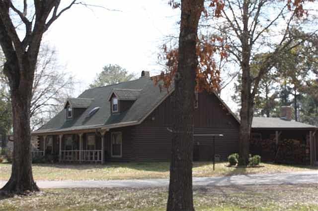 1st image of 903 Justin Ln