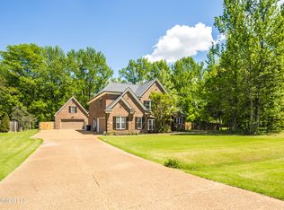 5674 Santa Fe Dr E, Olive Branch, MS 38654