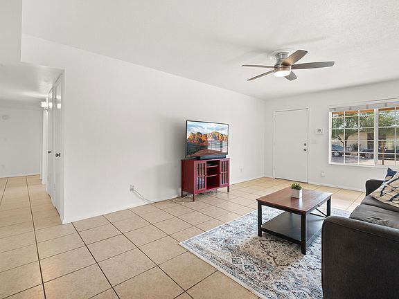 4th image of 1309 S DARROW Drive