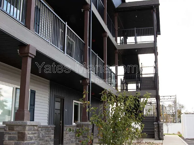 411 W McPherson Ave #103 — Photo 32