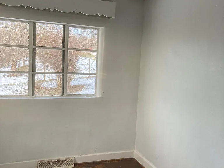271 Grass Ct — Photo 3