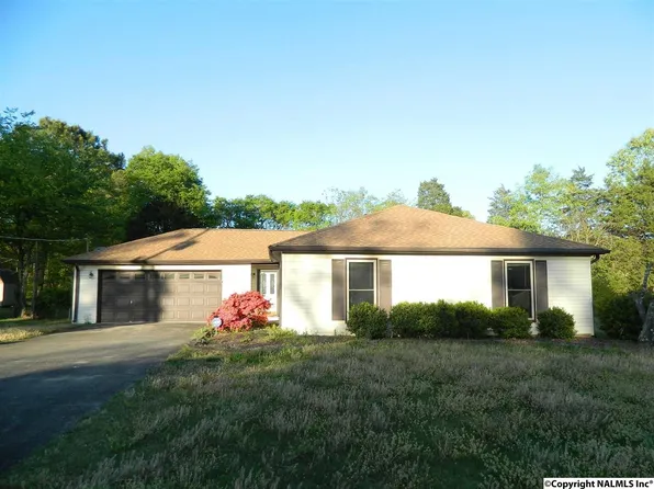 707 Royce Cir SE, Huntsville, AL 35803
