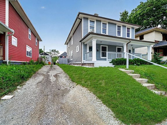 2nd image of 614 N Temple Ave