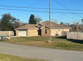 6587 Fox Lake Dr, Panama City, FL 32404