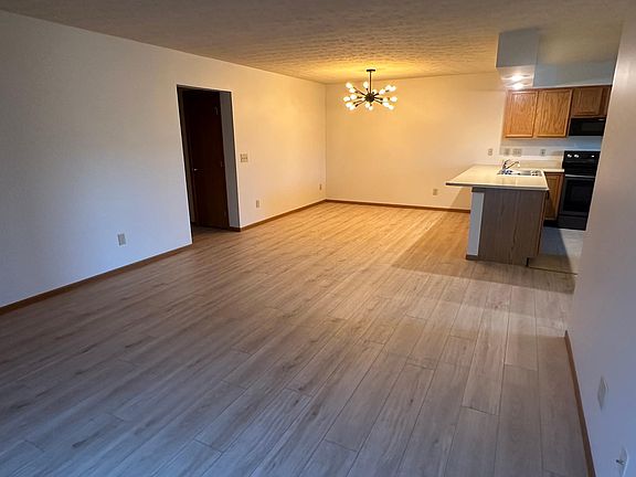 5th image of 1231 Keller Dr Unit 1233