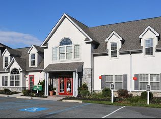 1017 Valley Stream Dr, Newark, DE 19702