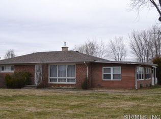 29243 Poplar Rd, Centralia, IL 62801