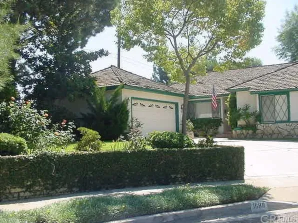 1688 E Palm Dr, Covina, CA 91724