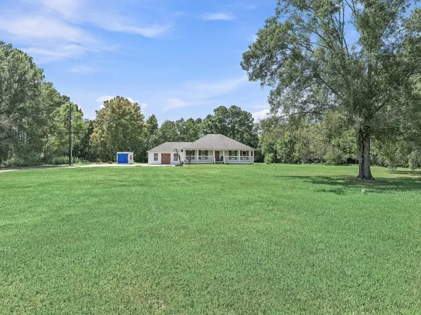 2904 Garrison Ln, Orange, TX 77630