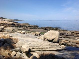 29 Rockwood Ln, Gloucester, MA 01930