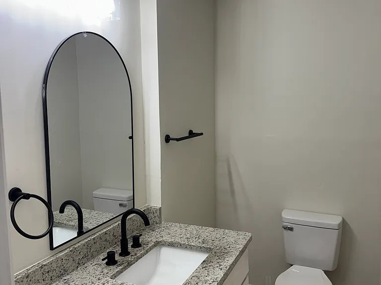 112 Oak Dr — Photo 17