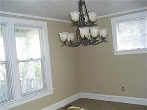 3rd image of 3212 Woodrow Ave