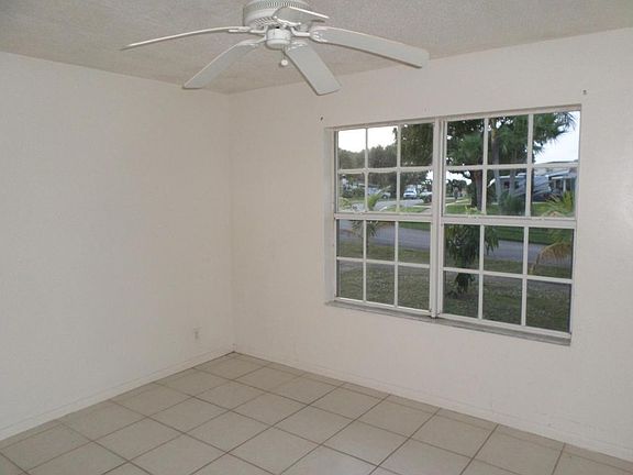 5th image of 1505 Shirley Ct