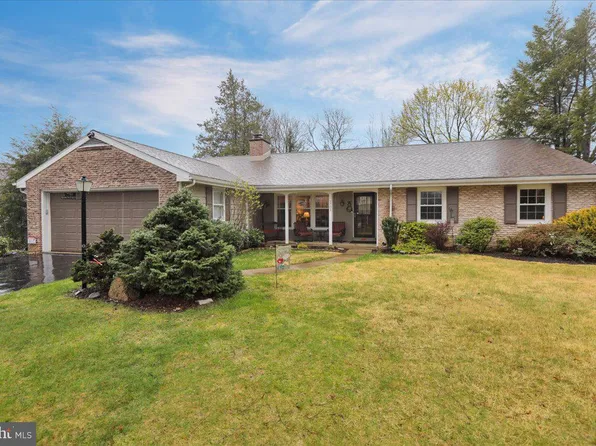 1703 Dauphin Ave, Wyomissing, PA 19610