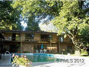 2nd image of 3007 Perrysburg Rd