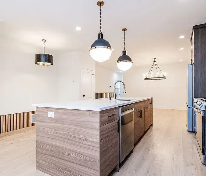 1726 W Cullerton St #1 — Photo 6