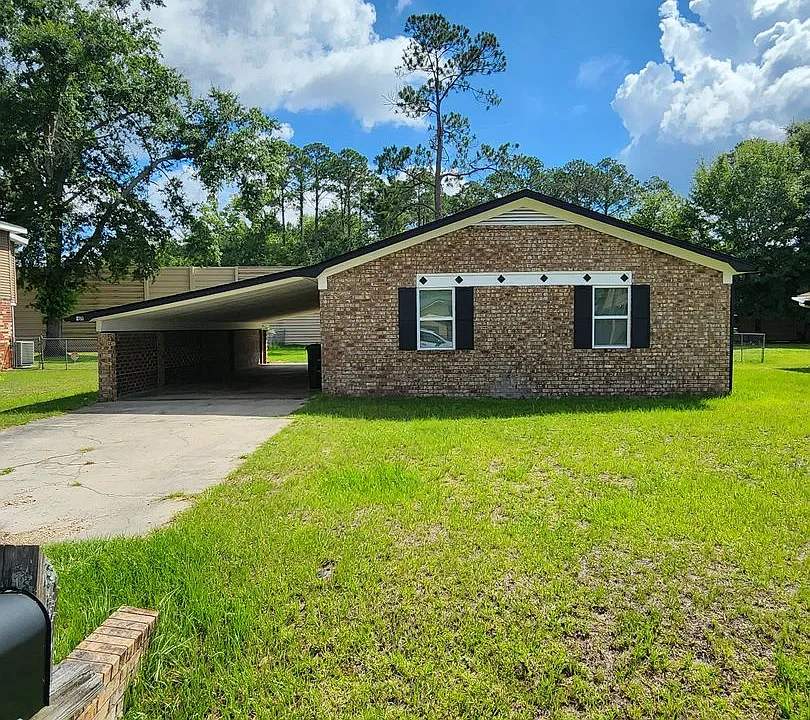 728 Bacon Rd