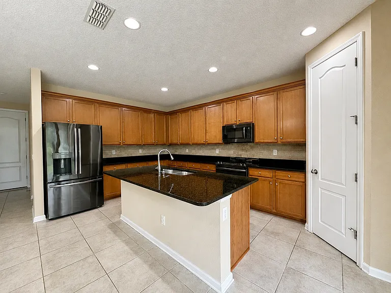 12070 Wynnfield Lakes Cir — Photo 8