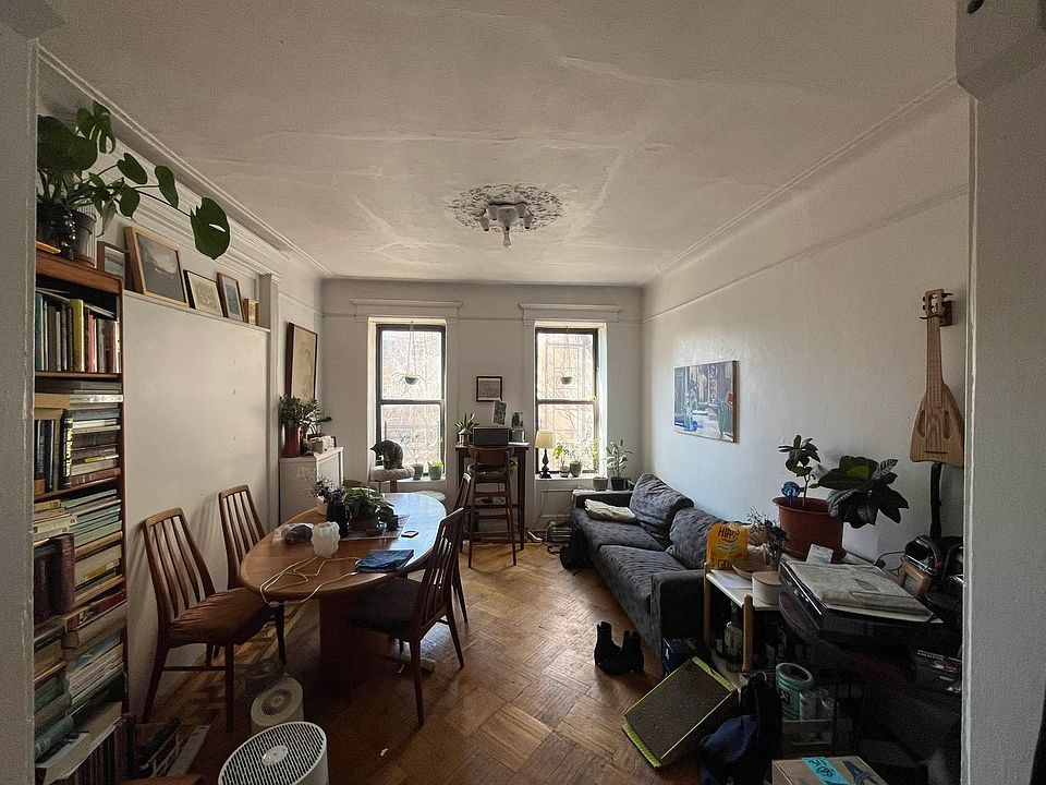 1st image of 311 8th St APT 4B