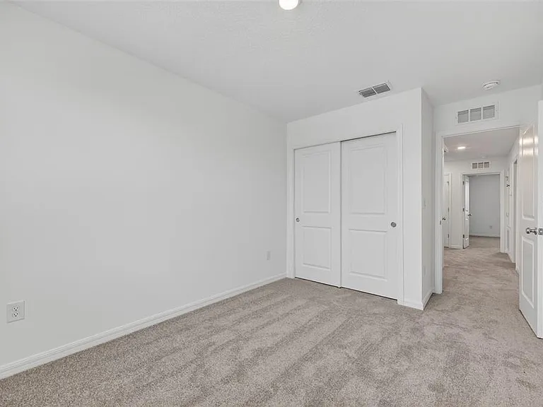 10761 Eclipse St — Photo 31