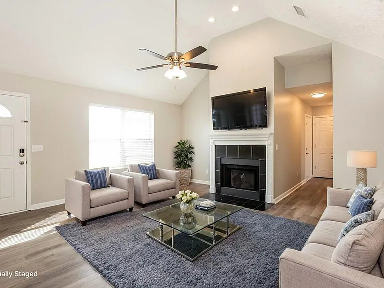 517 Hackney Dr — Photo 4