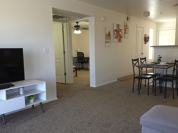 5th image of 4401 Safelite Blvd NE #8201