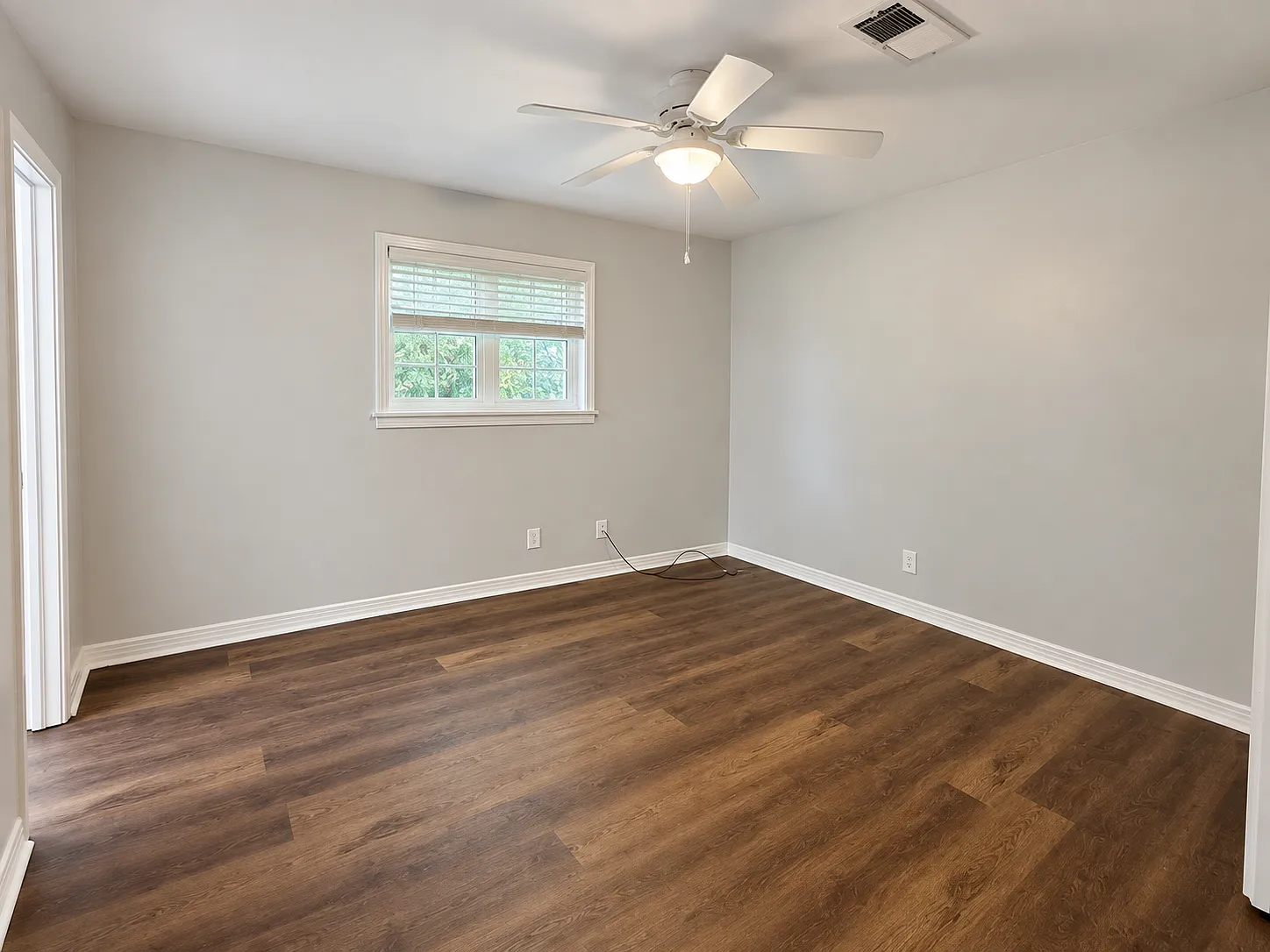 3 bed, 1.5 bath, $1,495 — Photo 3