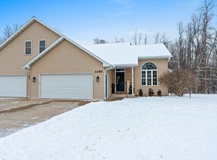 2280 Southern Cross Rd, Green Bay, WI 54303
