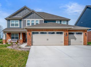 934 Garrison Dr, Greenwood, IN
