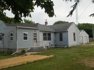 106 N Butler St, Dixon, IL 61021