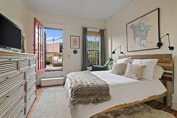 Sold by Corcoran | media 13