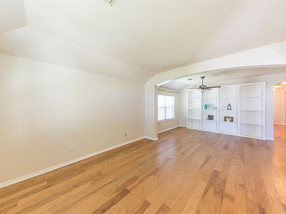 4th image of 3209 Mystic Port Ln