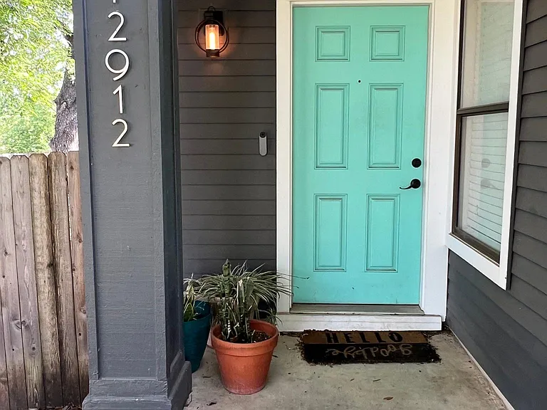 12912 Covington Trl — Photo 2