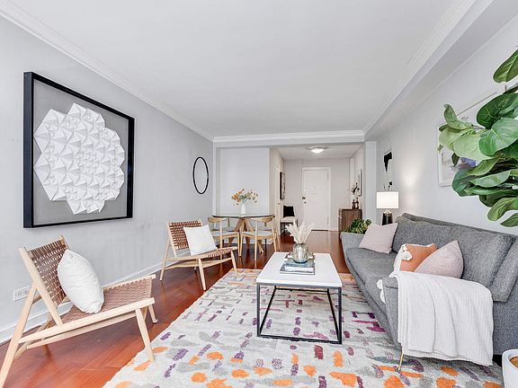 5th image of 211 E 18th St APT 1J