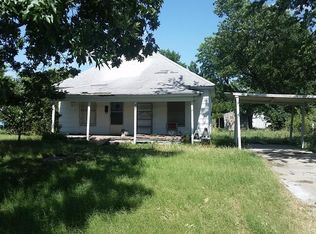 341 S Hickory St, Nowata, OK 74048
