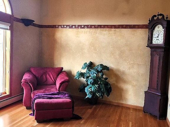 2nd image of 613 Aqua View Dr