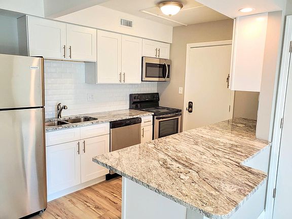 3rd image of 8141 W 84th Pl #1C