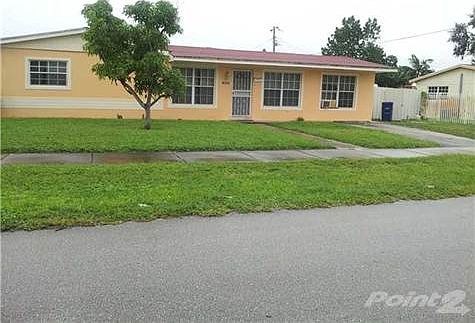 4th image of 6221 SW 8th Ct