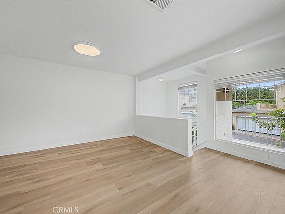4th image of 17808 Olive Ct