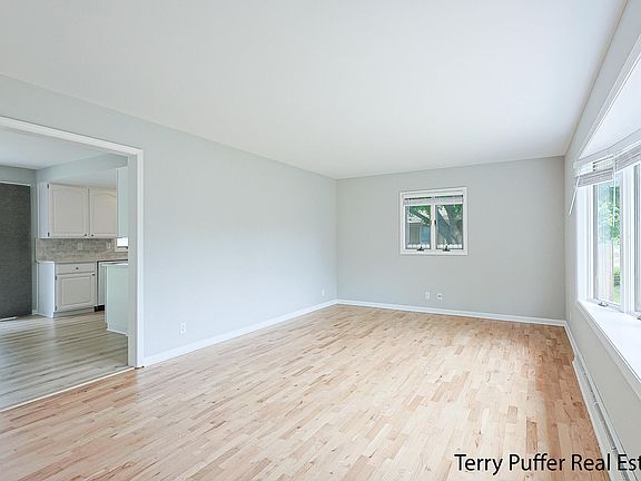 4th image of 1149 Taylor Ave
