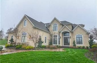 1st image of 2233 Oak Crest Dr
