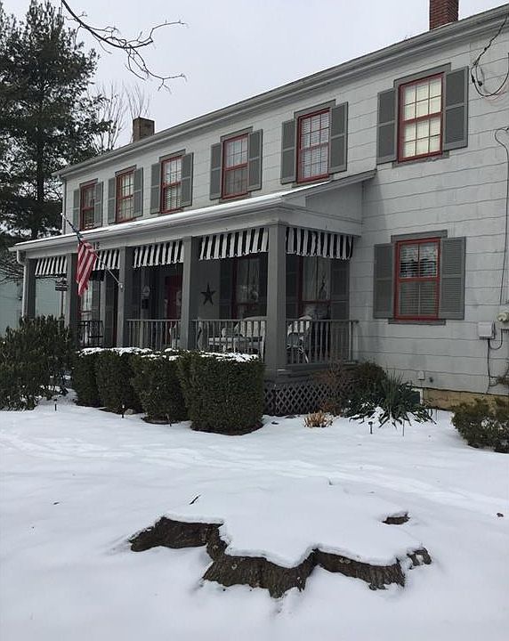 1st image of 12 Delaware Ave #12